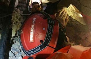 Adıyaman’da 3 çocuğunun cansız bedeni ile enkaz...