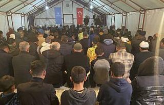 Adıyaman’da ilk teravih namazı çadırda kılındı