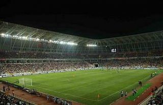 Afetzedeler Sivasspor-Fiorentina maçını ücretsiz...