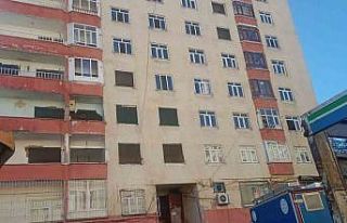 Ağır hasarlı ve yıkım kararı alınan binaların...