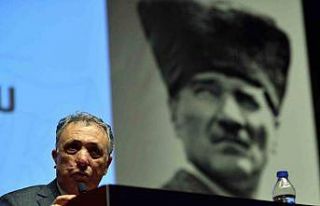 Ahmet Nur Çebi: "Kokuşmuş düzenle başa çıkmakta...