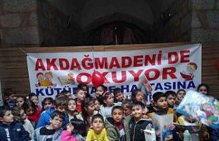 Akdağmadeni’nde öğrencilere Kütüphane Haftası...