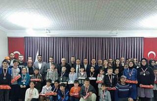 Akıl ve Zeka Oyunları Turnuvası’nda dereceye...
