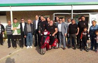 Akülü aracı enkaz altında kalmıştı, depremzede...