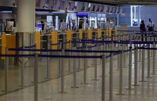 Almanya’da ulaşım sektörü çalışanları grev...