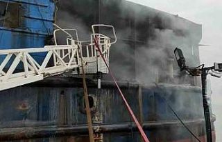 Altınova Tersaneler Bölgesi’nde gemi yangını