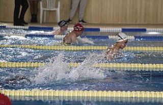 Anadolu Üniversitesi yüzme seçmelerine ev sahipliği...