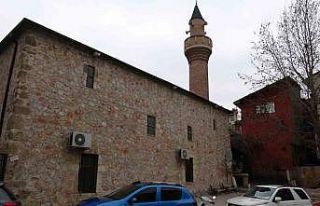 Anadolu’nun ilk camilerinden, 9 asırdır tek tuğlası...