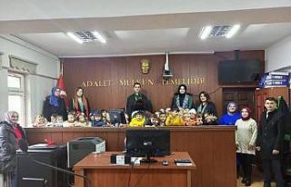 Anaokulu öğrencileri Bayburt Adliyesinde