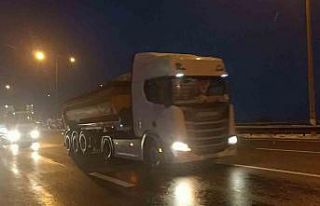 Ankara istikametine ulaşım tek şeritten verilmeye...