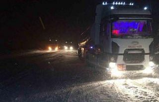 Antalya-Konya karayolunda kar yağışı etkili oldu