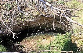 Antalya’nın göbeğinde 35 metre derinlikteki obrukta...