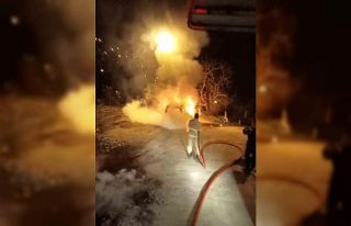 Araç ve garaj yangında kullanılamaz hale geldi