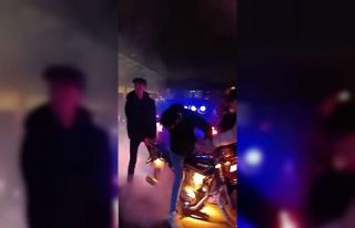 Asker eğlencesinde yolu kapatarak oyun oynayan magandalar...