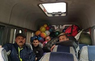 Ateş savaşçıları çocukların yüzünü güldürmek...