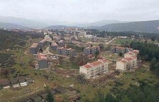 Atıl lojmanlar depremzedelere sıcak yuva oldu