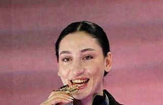 Avrupa şampiyonu milli sporcu Tuğba Danışmaz altın...