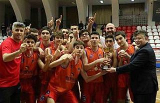 Aydın’da Erkekler U16 Basketbol Turnuvası’nın...