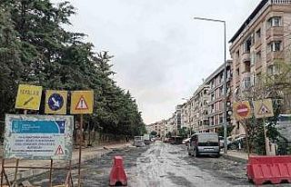 Bakırköy’de hastane yolu, İSKİ’nin altyapı...