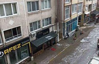 Balıkesir’de şiddetli dolu yağışı etkili oldu