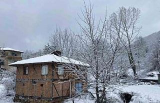 Bartın’ın yüksek rakımlı bölgelerinde kar...