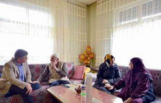 Başkan Akçadurak: "Yaşlılar en değerli hazinemiz"