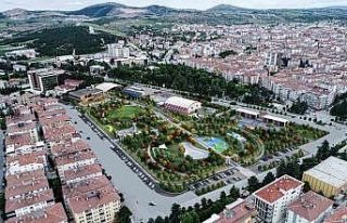 Başkan Aşgın, millet bahçesi inşaatında incelemelerde...