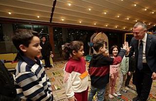 Başkan Büyükakın’dan depremzedelere: "Sizler...