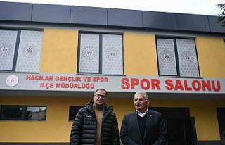 Başkan Büyükkılıç, spor salonunu inceledi, basket...