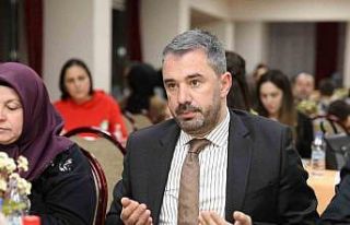 Başkan Çetin depremzedelerle iftarda buluştu