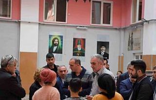 Başkan Esen depremzedeleri ziyaret etti