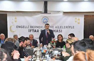 Başkan Genç, özel gereksinimli bireylerle iftarda...