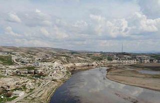 Batman Çayı ve Dicle Nehri’ne sızan ham petrol...