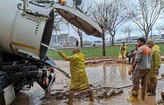 Batman’dan Şanlıurfa’ya giden korucular, çamur...
