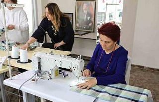 Bayraklılı kadınlardan deprem bölgesine destek...