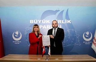 BBP Körfez Kadın Kolları Başkanı Kayradağ, aday...