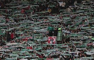 Bursa’da 40 bin taraftar stadyumu doldurdu