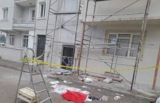 Bursa’da 7 metre yükseklikten düşen boyacı hayatını...