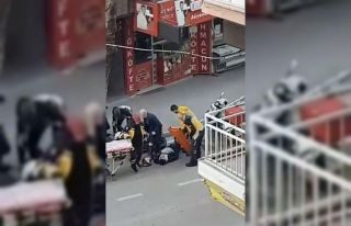 Bursa’da motosiklet sürücüsü kaza yaptı, yardımına...
