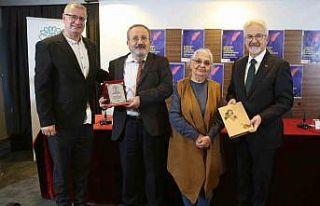 BUYAZ Şiir ve Öykü Onur Ödülleri sahiplerini...