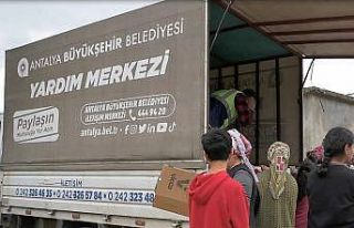 Büyükşehir, Gaziantep’te iftar çadırları kurdu