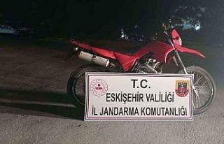 Çalıntı motosikletli şahıslarda 8 adet yeşil...