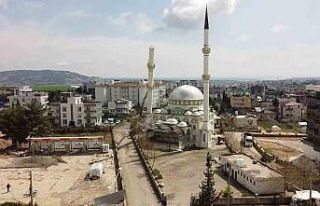 Cami minareleri yıkılıyor