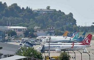 Çelebi: “Havalimanı kapasitemiz turizm sezonu...