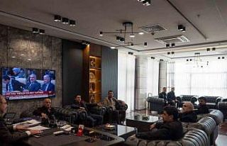 Çemişgezekliler Derneği üyeleri Başkan Alan ile...