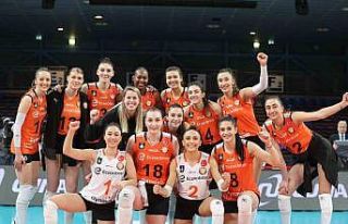 CEV Şampiyonlar Ligi: Developres Rzeszow: 1 - Eczacıbaşı...