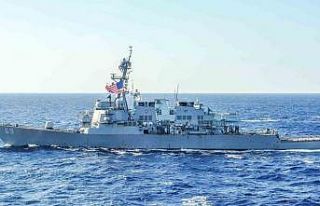 Çin: “ABD savaş gemisi izinsiz karasularımıza...
