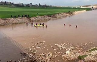 Cırcıp Deresi’nde kaybolan çocuğu arama çalışmaları...