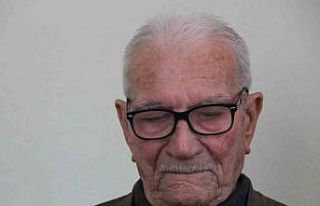 Cumhuriyet ile aynı yaşta, yüzünde tarihin izlerini...