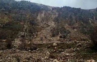 Dağdan kopan kaya parçaları Tut halkını tedirgin...